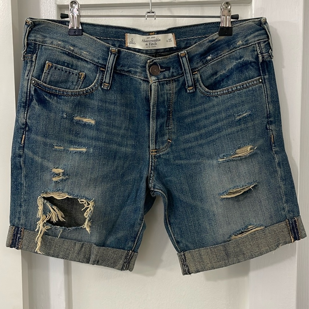 Abercrombie and Fitch A&F distressed boyfriend shorts 0